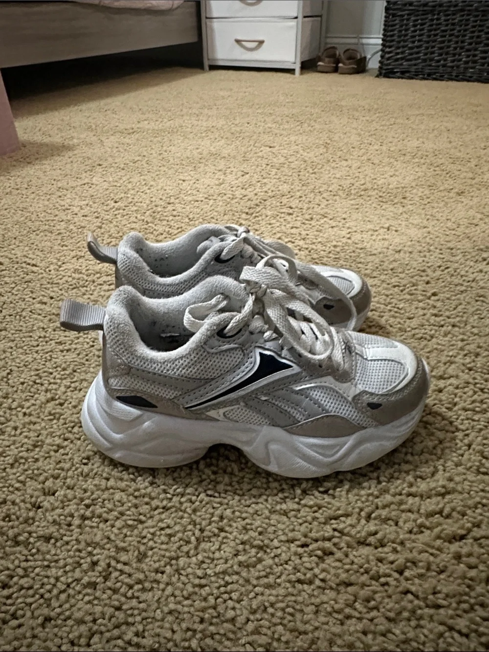 Reebok charge run